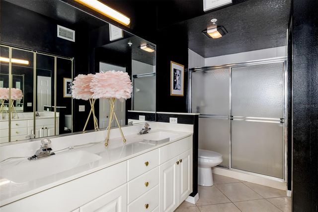 410 LAUREL LAKE DRIVE 101, Venice, FL 34292