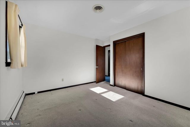 1321 WOODCREST DR, Reading, PA 19607