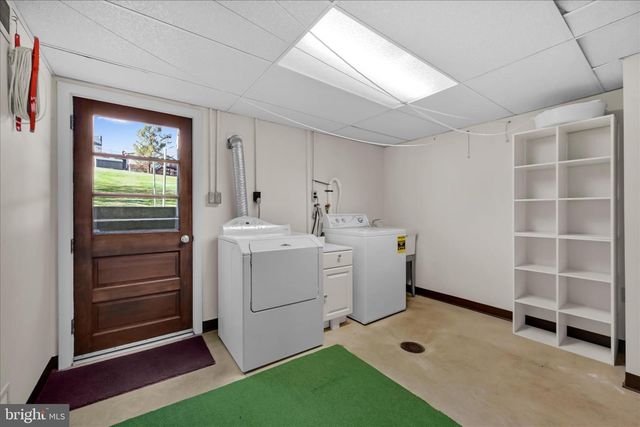 1321 WOODCREST DR, Reading, PA 19607