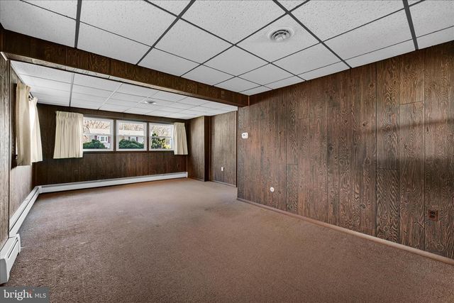 1321 WOODCREST DR, Reading, PA 19607