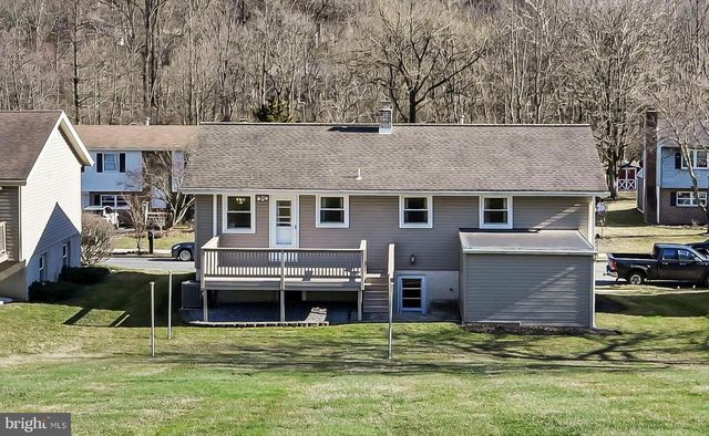 1321 WOODCREST DR, Reading, PA 19607