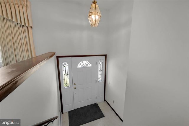 1321 WOODCREST DR, Reading, PA 19607