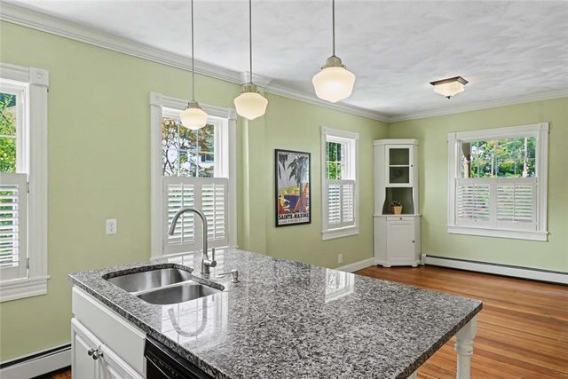 10 Dartmouth Street, Pawtucket, RI 02860