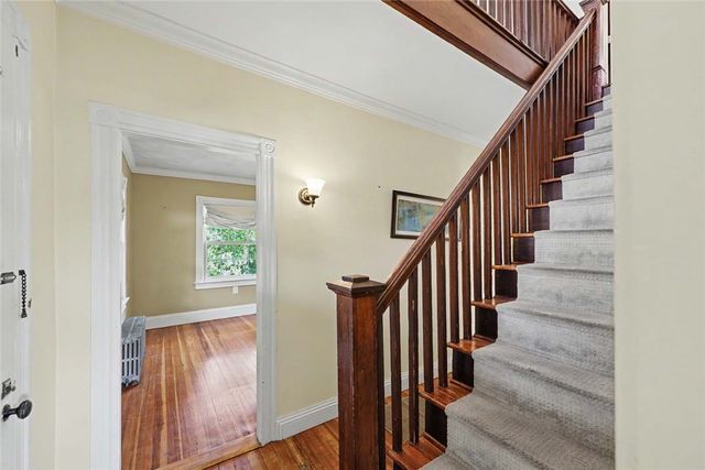 10 Dartmouth Street, Pawtucket, RI 02860