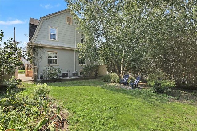 10 Dartmouth Street, Pawtucket, RI 02860