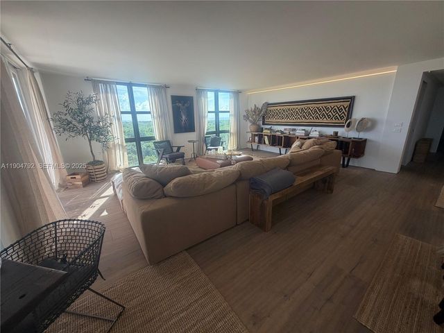 1121 Crandon Boulevard D608, Key Biscayne, FL 33149