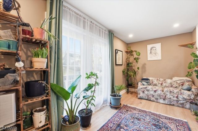 9 Harvard Ter, West Orange Twp., NJ 07052