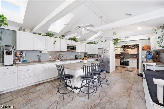 9 Harvard Ter, West Orange Twp., NJ 07052