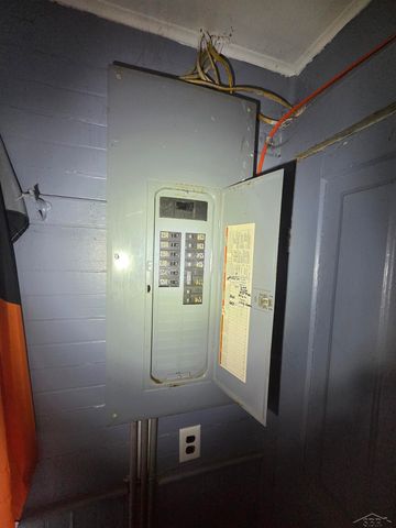 1923 N Oakley Street, Saginaw, MI 48602