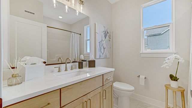 3105 Whispering Brook Lane, Valparaiso, IN 46385