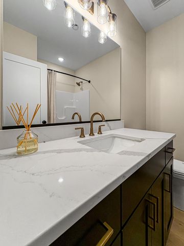3105 Whispering Brook Lane, Valparaiso, IN 46385