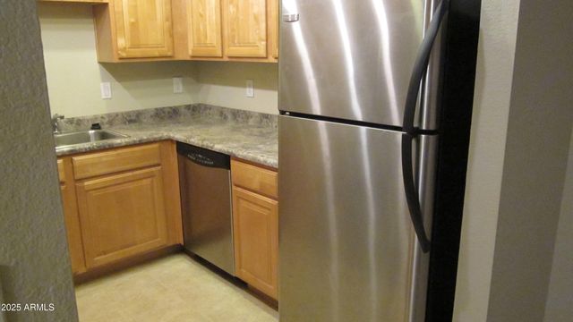 1340 N RECKER Road 323, Mesa, AZ 85205