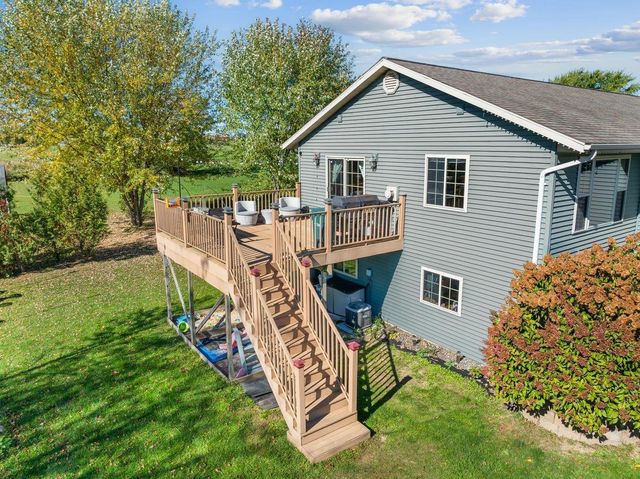 725 PLISCH STREET, Athens, WI 54411