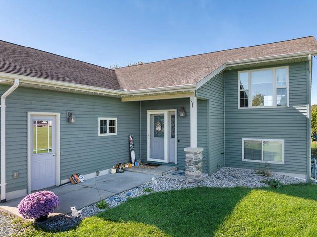 725 PLISCH STREET, Athens, WI 54411