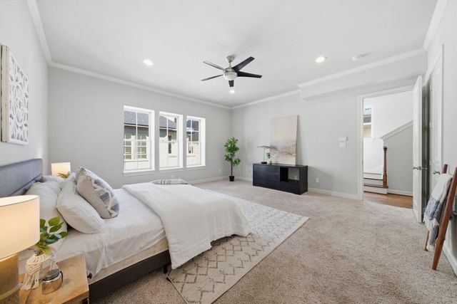 1360 W 25th Street, Houston, TX 77008