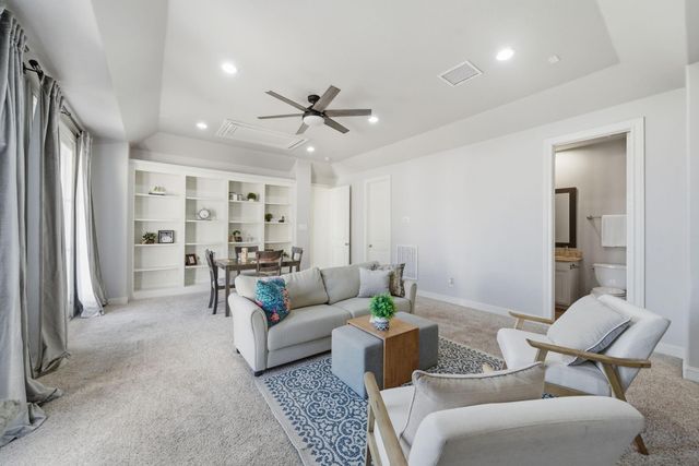 1360 W 25th Street, Houston, TX 77008