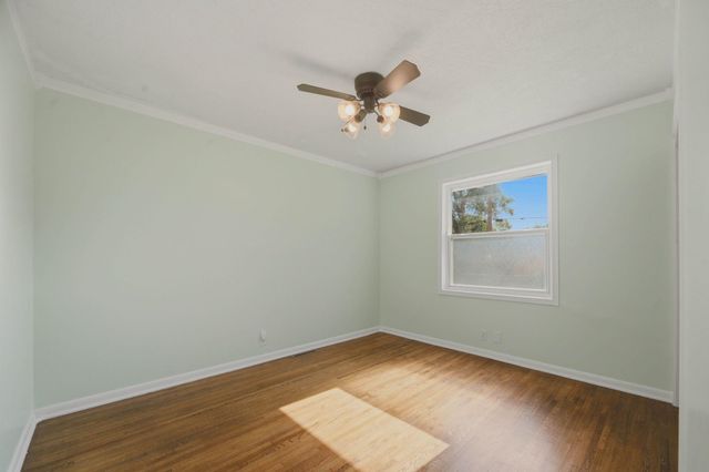 1442 N Prairie Lane, Derby, KS 67037
