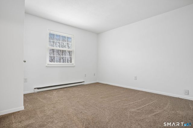 29 Canterbury Arms 29, New Milford, CT 06776