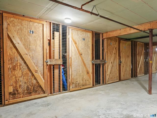 29 Canterbury Arms 29, New Milford, CT 06776