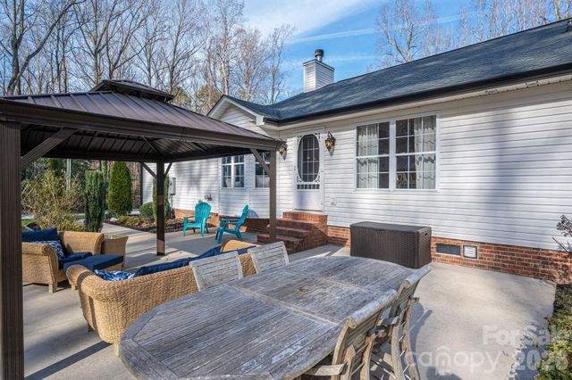 150 Bb Drive, Belmont, NC 28012