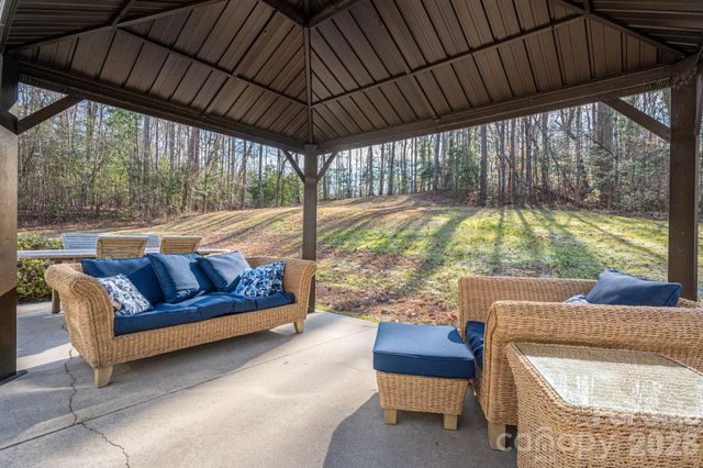 150 Bb Drive, Belmont, NC 28012