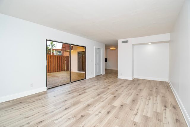 3112 Spanish Wells Drive 14-a, Delray Beach, FL 33445