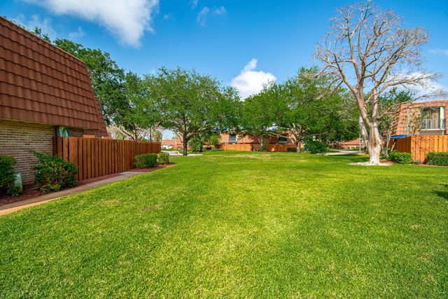 3112 Spanish Wells Drive 14-a, Delray Beach, FL 33445