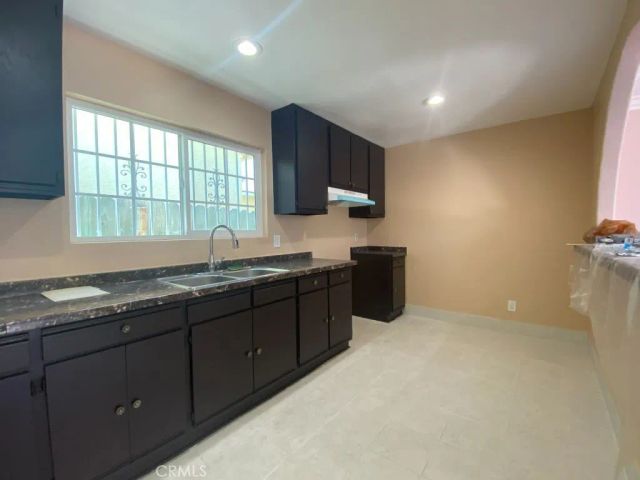 235 W 91st Street, Los Angeles, CA 90003