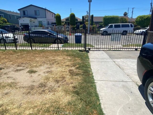 235 W 91st Street, Los Angeles, CA 90003