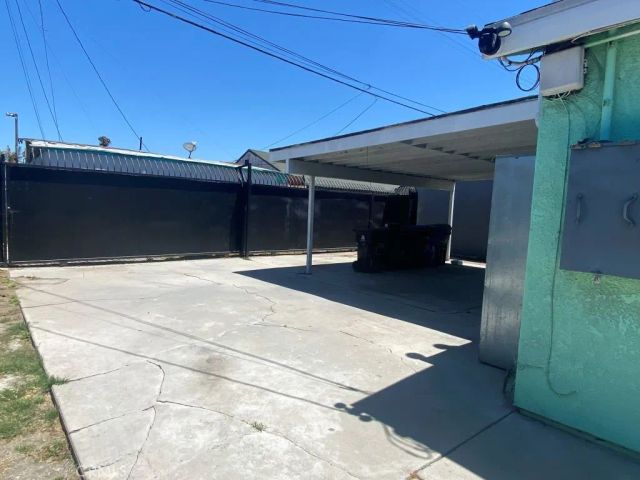 235 W 91st Street, Los Angeles, CA 90003