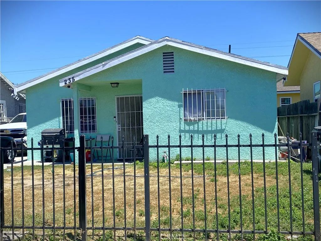 235 W 91st Street, Los Angeles, CA 90003