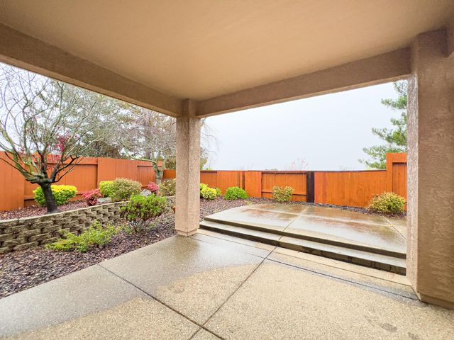 3661 Darlington Ct, Rocklin, CA 95765