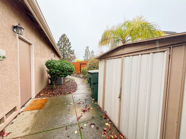 3661 Darlington Ct, Rocklin, CA 95765