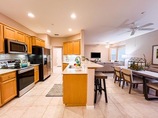 3661 Darlington Ct, Rocklin, CA 95765