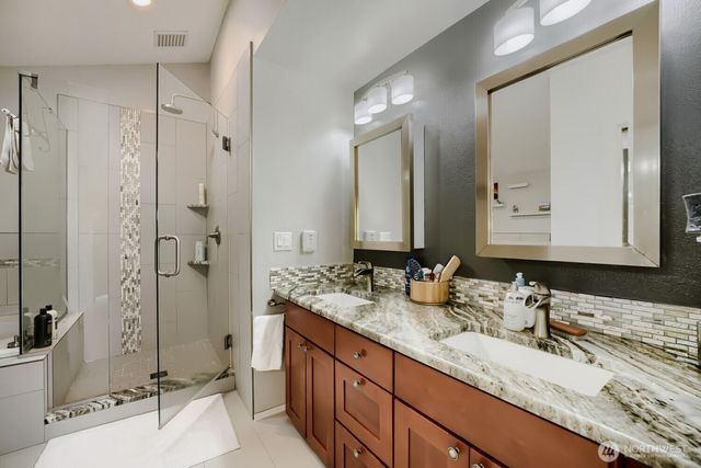 13605 SE 251 Place, Kent, WA 98042