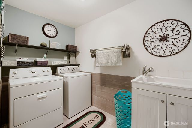 13605 SE 251 Place, Kent, WA 98042