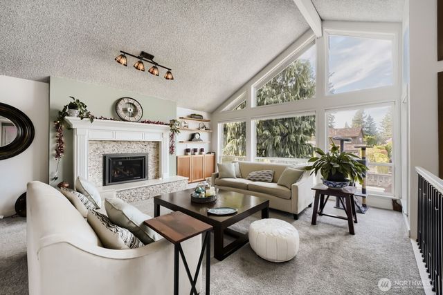 13605 SE 251 Place, Kent, WA 98042