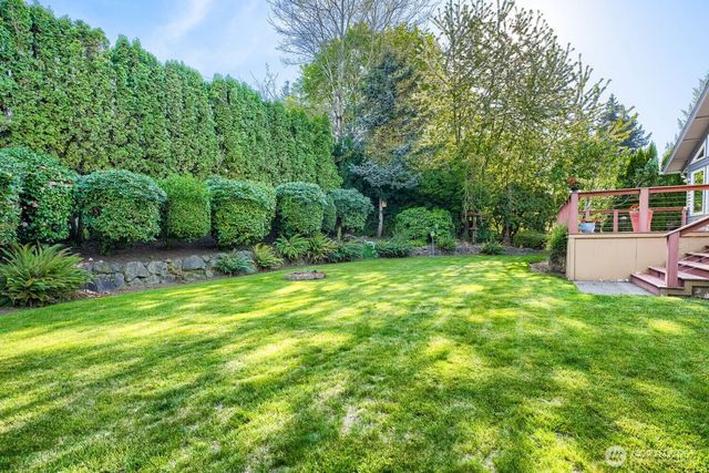 13605 SE 251 Place, Kent, WA 98042