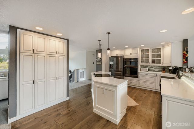 13605 SE 251 Place, Kent, WA 98042