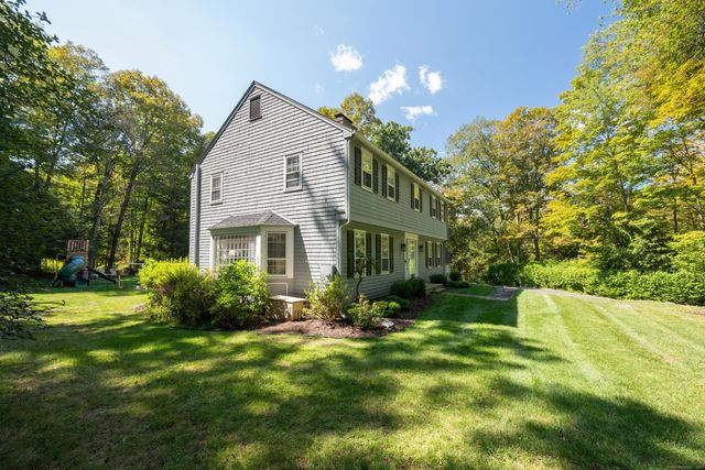 7 Barkwood Hill Road, Brookfield, CT 06804