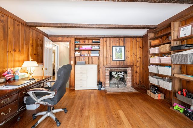 7 Barkwood Hill Road, Brookfield, CT 06804