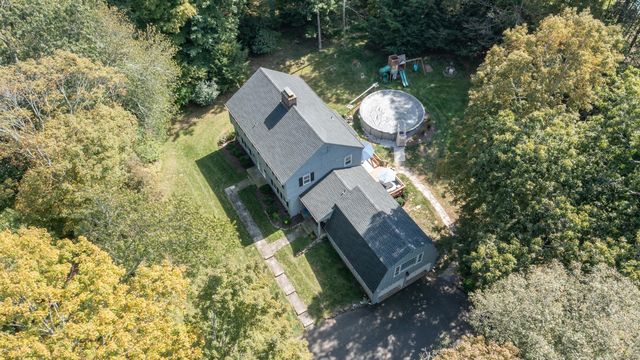 7 Barkwood Hill Road, Brookfield, CT 06804