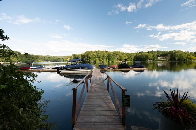 7 Barkwood Hill Road, Brookfield, CT 06804