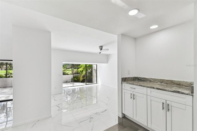 4220 FAIRWAY RUN 0, Tampa, FL 33618