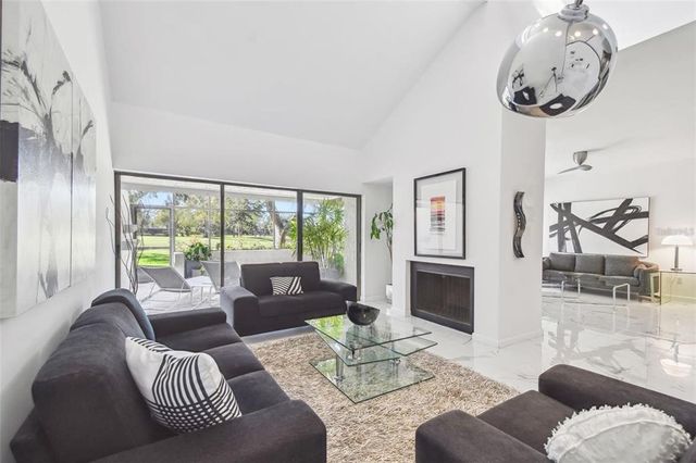 4220 FAIRWAY RUN 0, Tampa, FL 33618