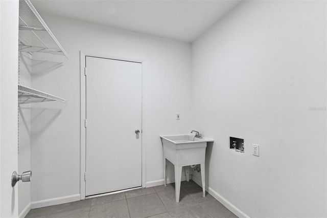 4220 FAIRWAY RUN 0, Tampa, FL 33618