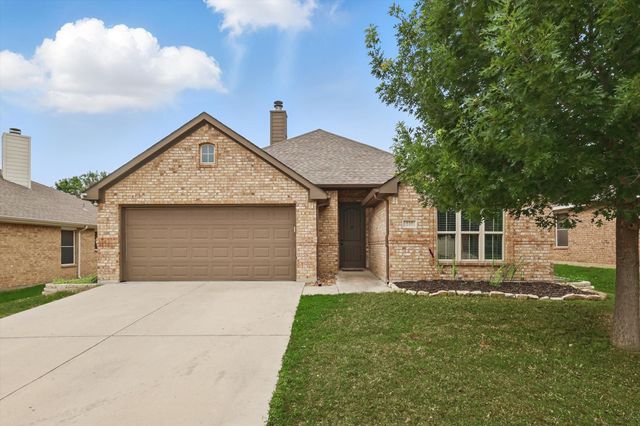 237 Cedar Crest Drive, Justin, TX 76247