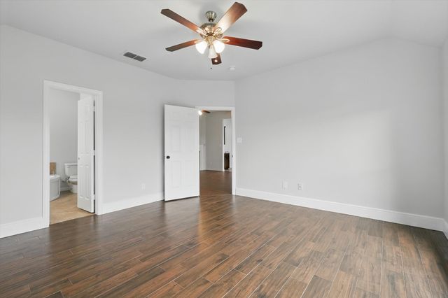 237 Cedar Crest Drive, Justin, TX 76247