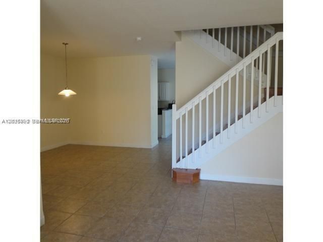 8652 NW 112th Ct, Doral, FL 33178