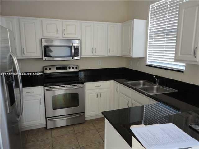 8652 NW 112th Ct, Doral, FL 33178